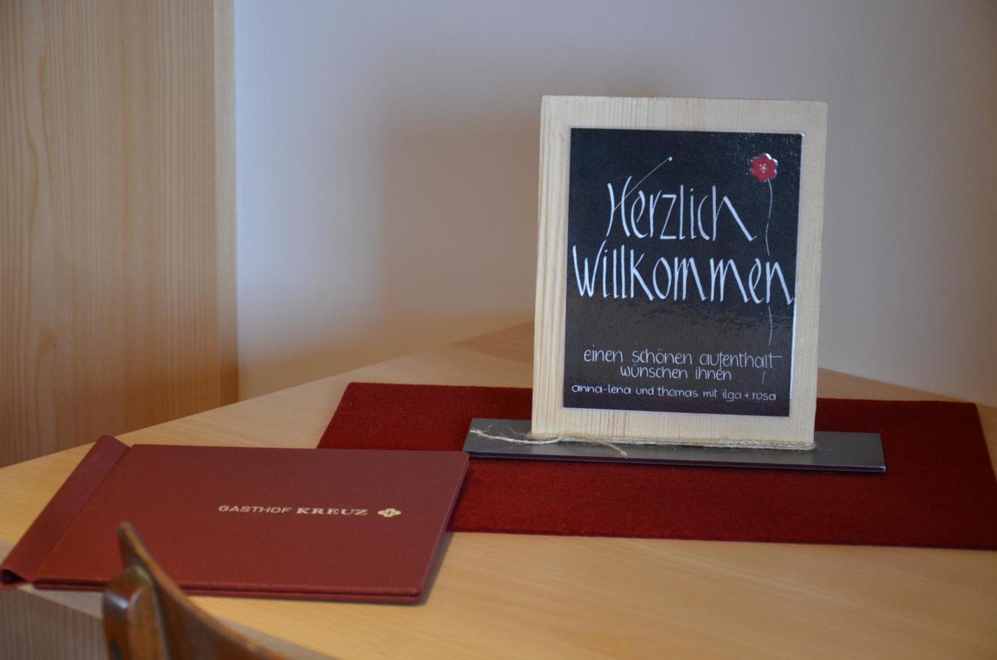 Gasthof Kreuz Bildstein ภายนอก รูปภาพ