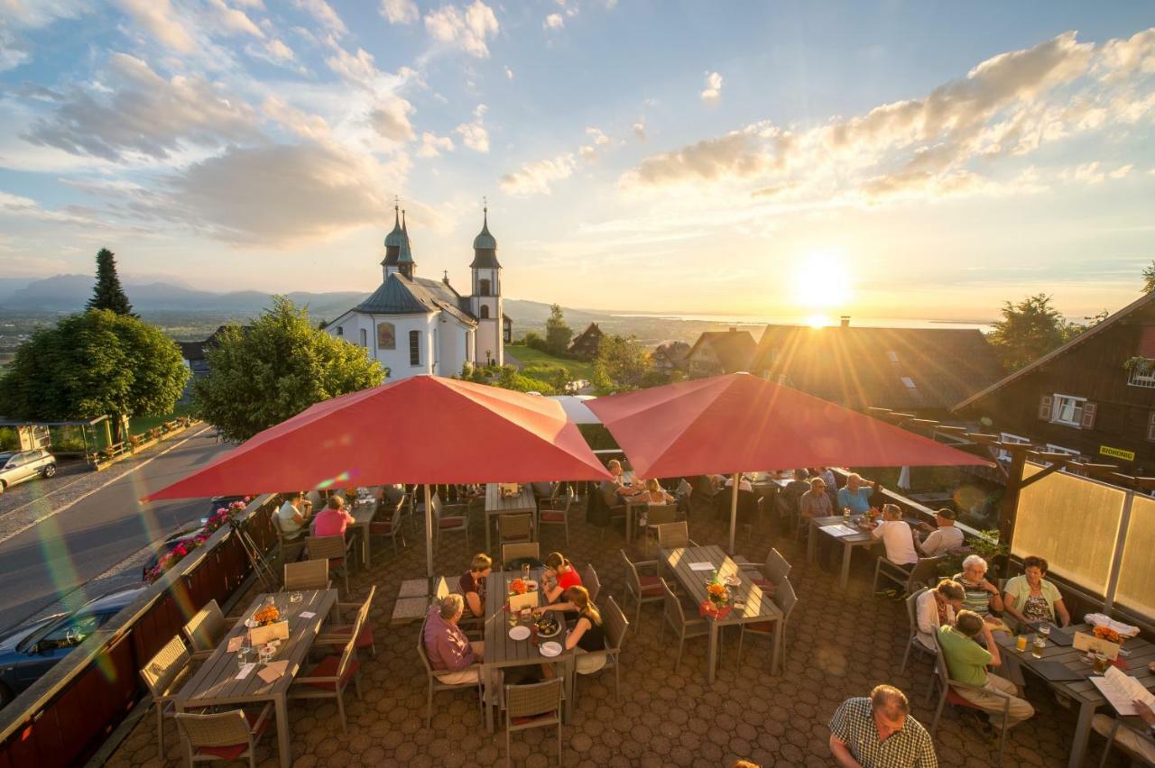Gasthof Kreuz Bildstein ภายนอก รูปภาพ