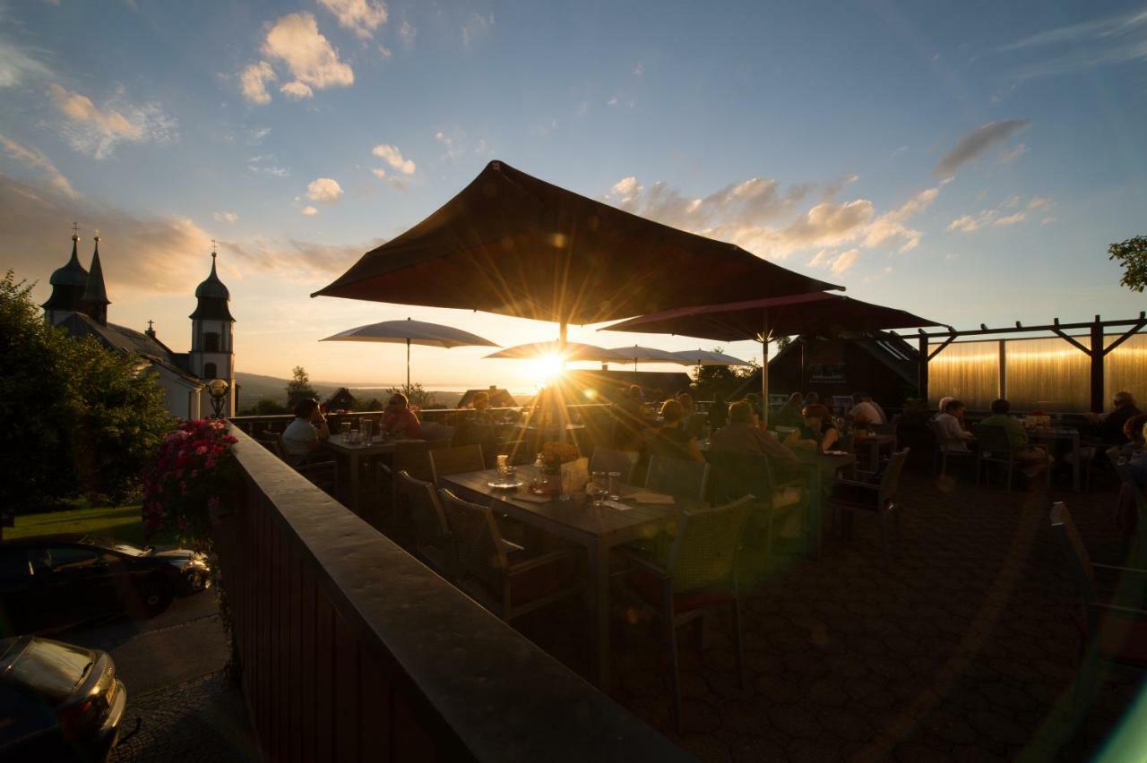 Gasthof Kreuz Bildstein ภายนอก รูปภาพ